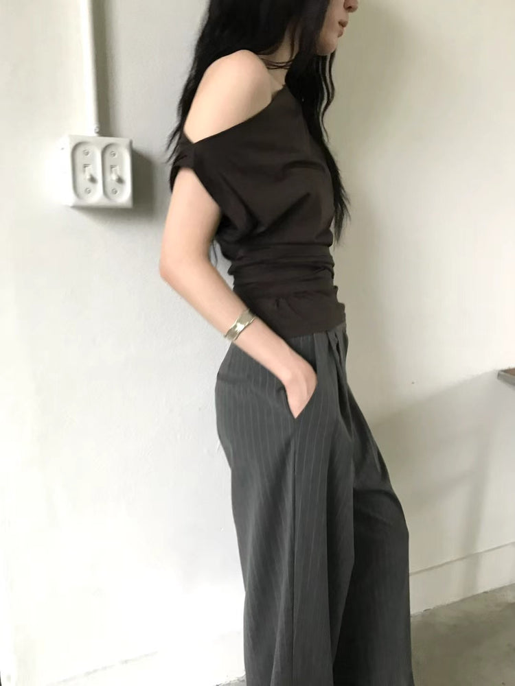 美肩綁帶修腰細節上衣