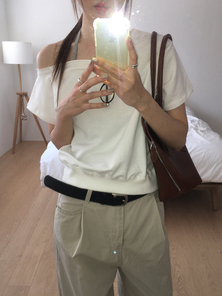 側露肩修腰休閒上衣