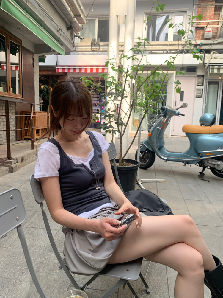 微透U領修腰上衣