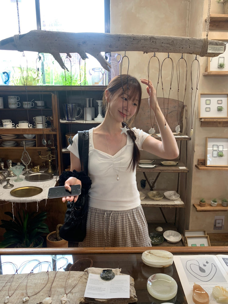 胸線皺褶細節修身上衣