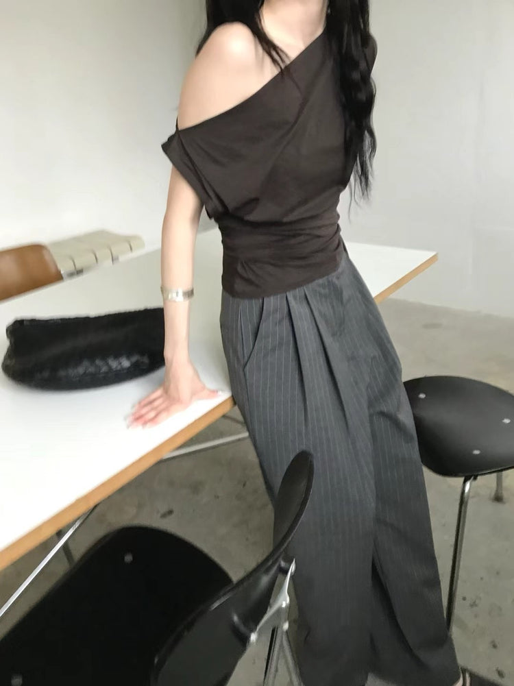 美肩綁帶修腰細節上衣