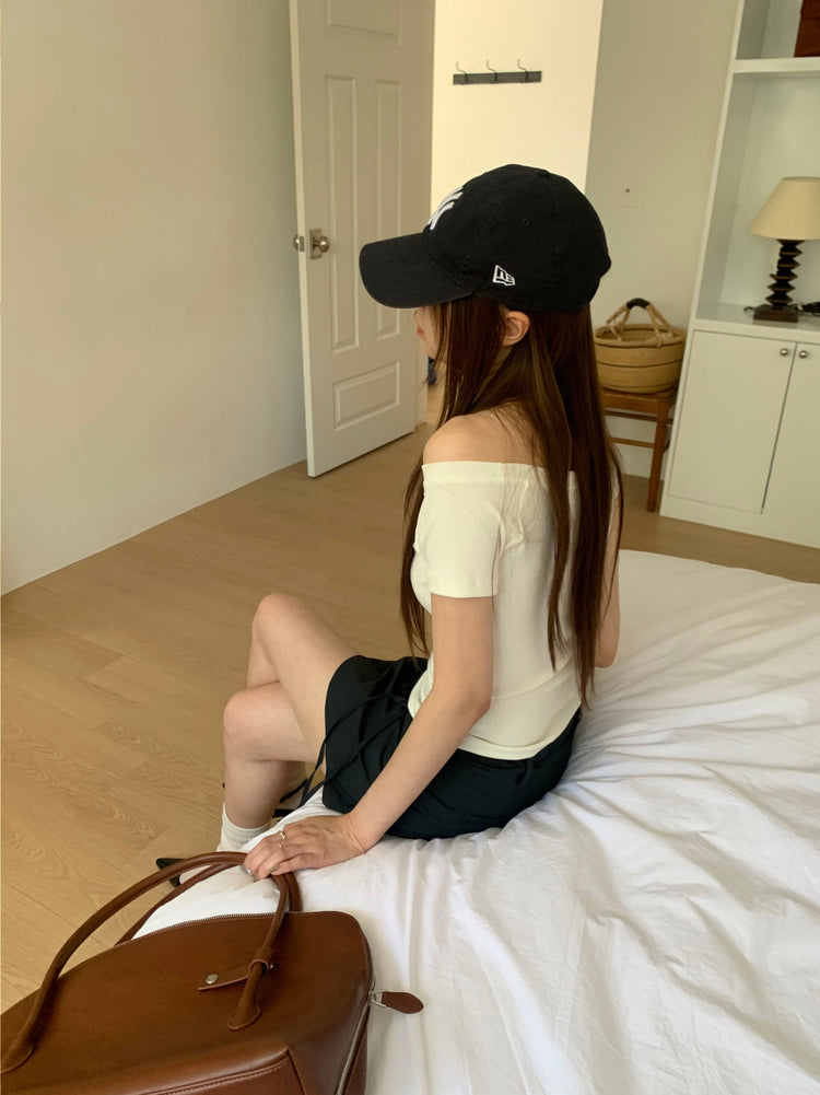 美肩側壓線修身上衣