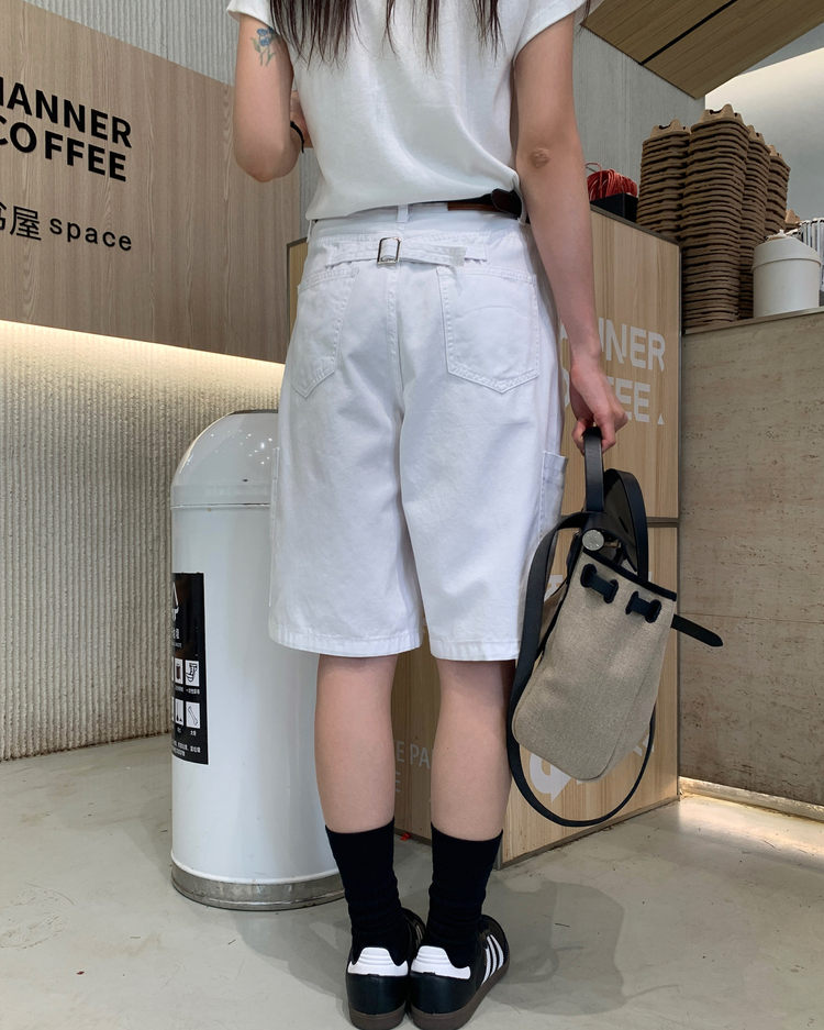 背扣側口袋細節五分褲