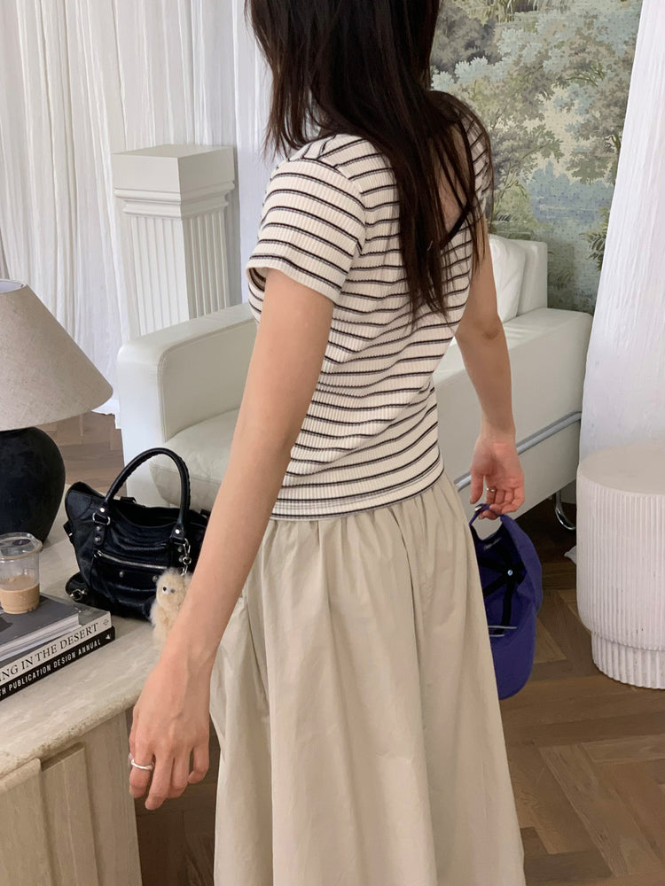 美背條紋撞色細節上衣