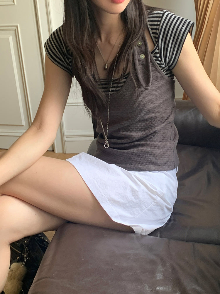 掛脖扣鈕暗紋細節背心