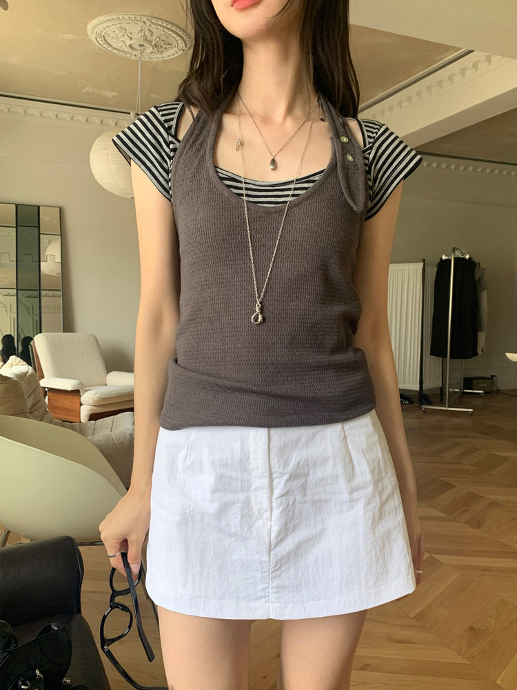 掛脖扣鈕暗紋細節背心