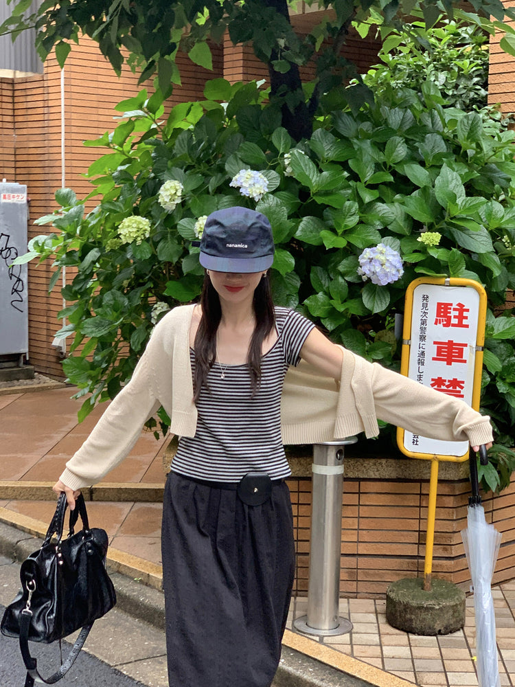 美鎖骨細節條紋上衣