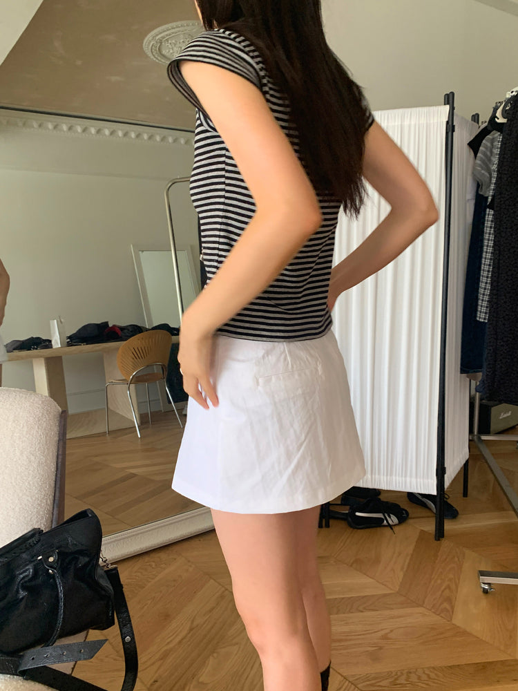 美鎖骨細節條紋上衣