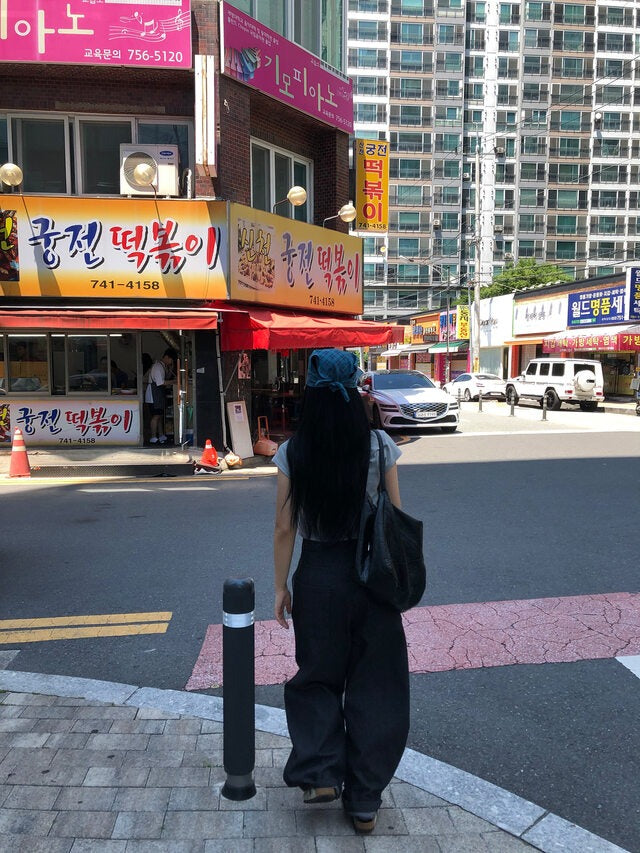 撞色格紋造型方巾