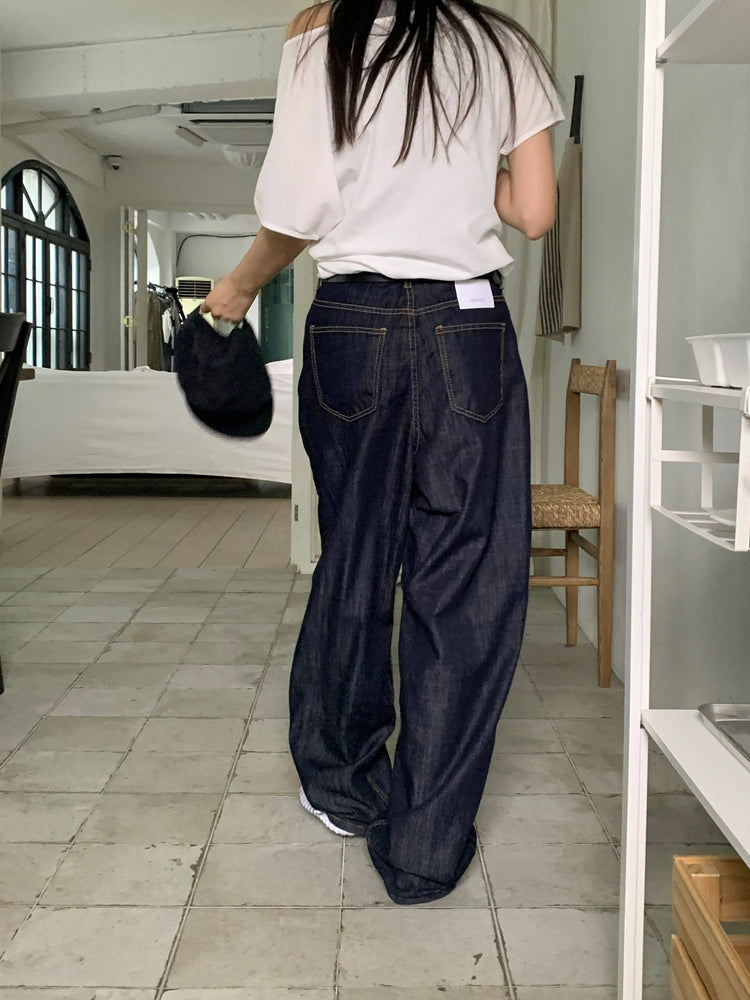 側露肩寬鬆上衣
