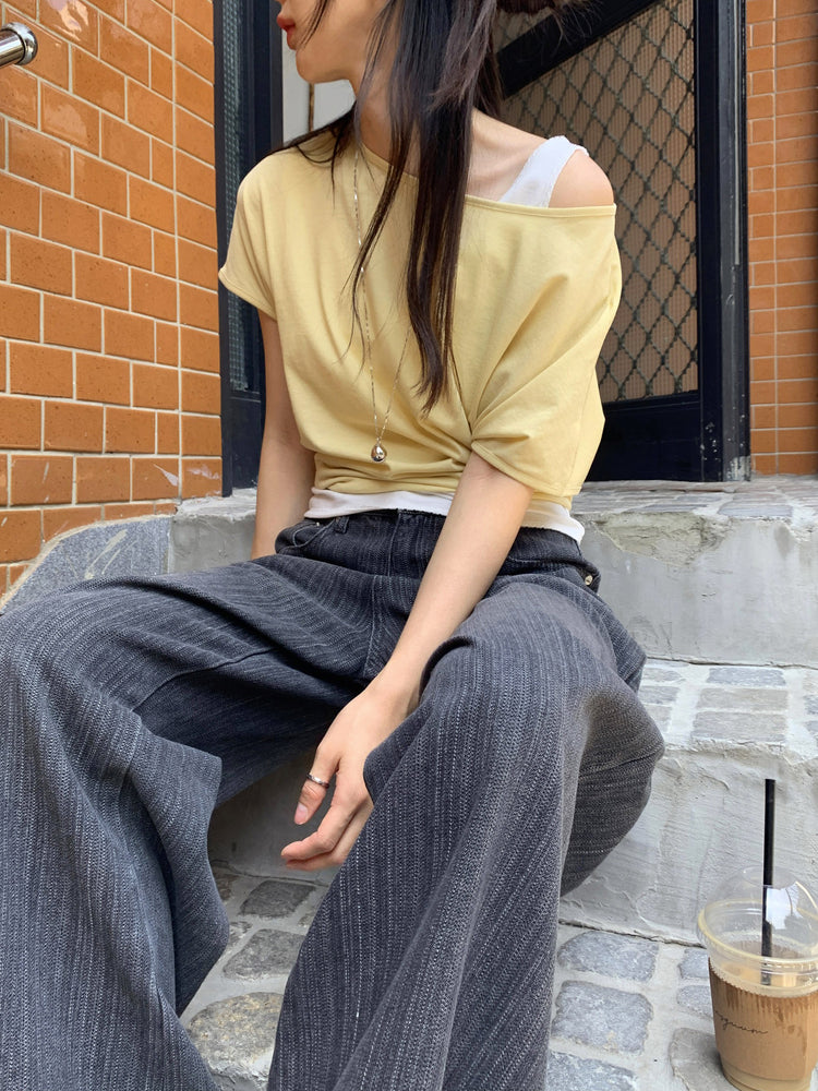 側露肩寬鬆上衣