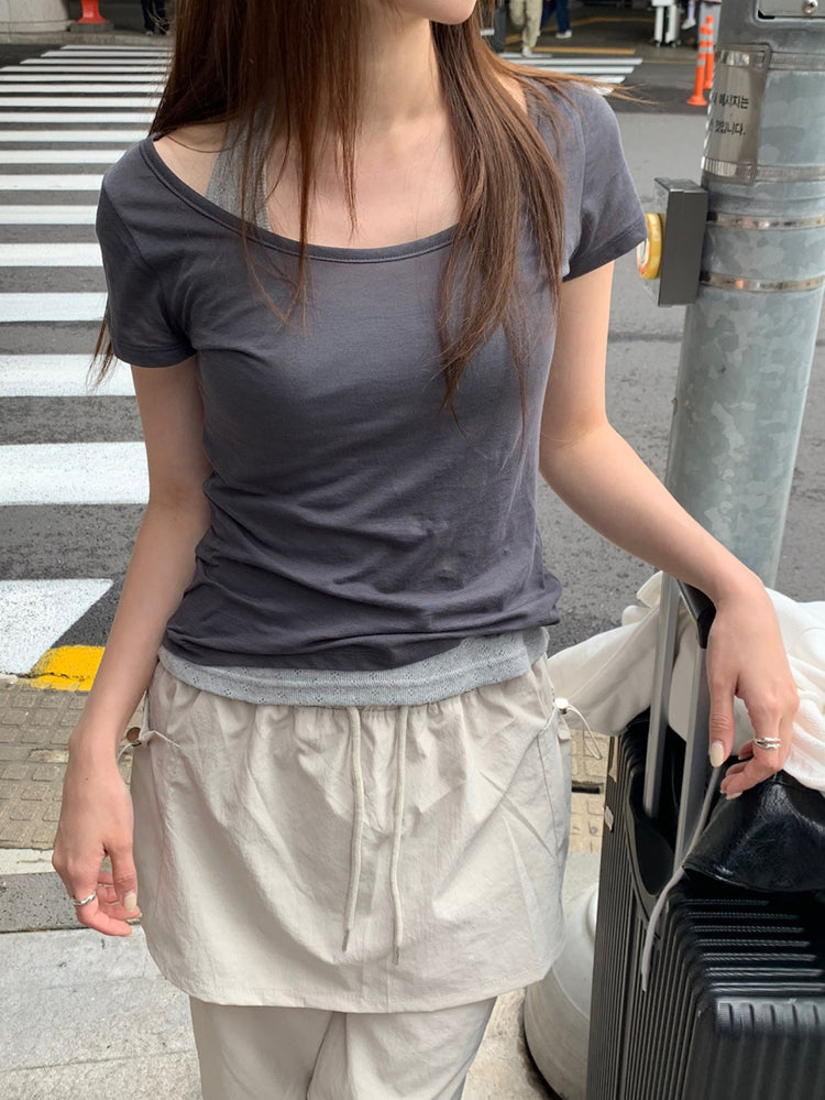 掛頸暗紋理細節上衣