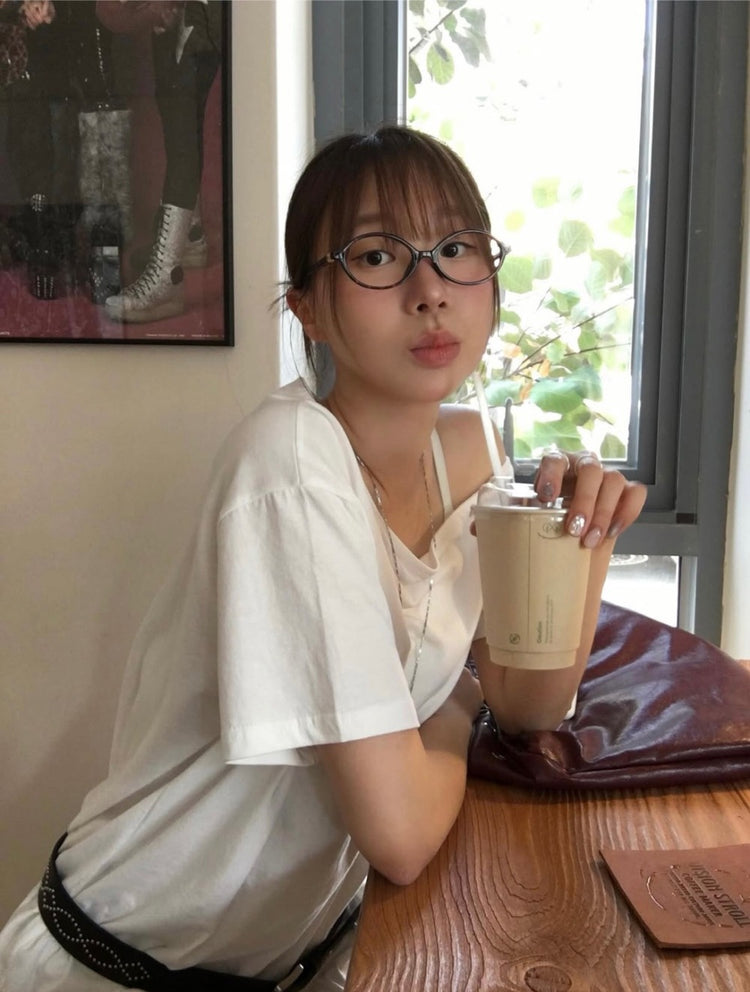 側露肩寬鬆上衣