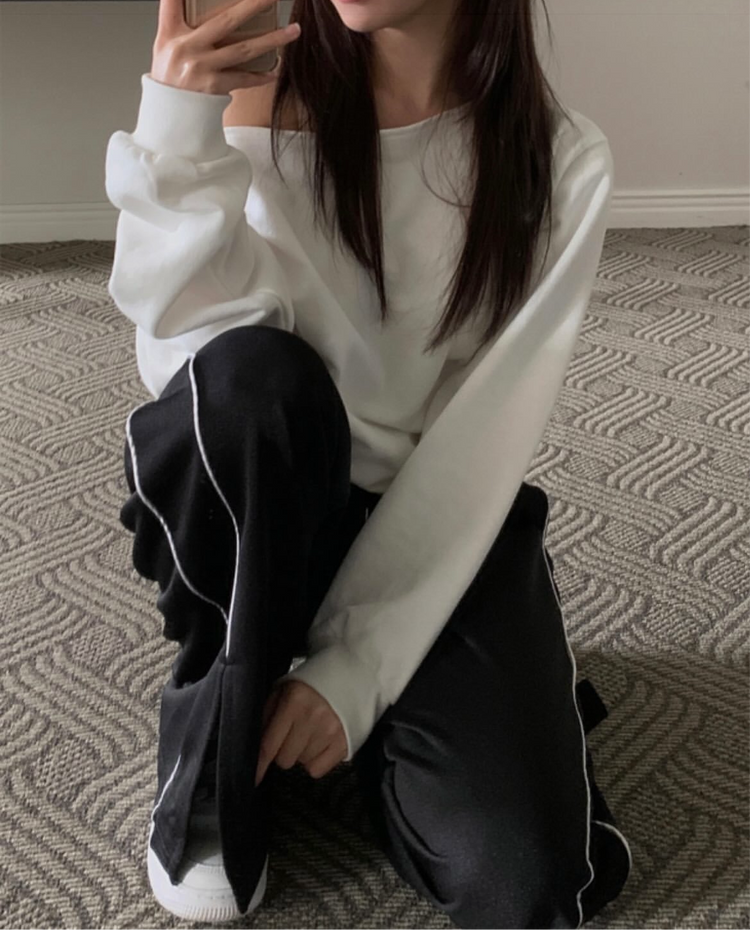 側露肩修腰細節上衣