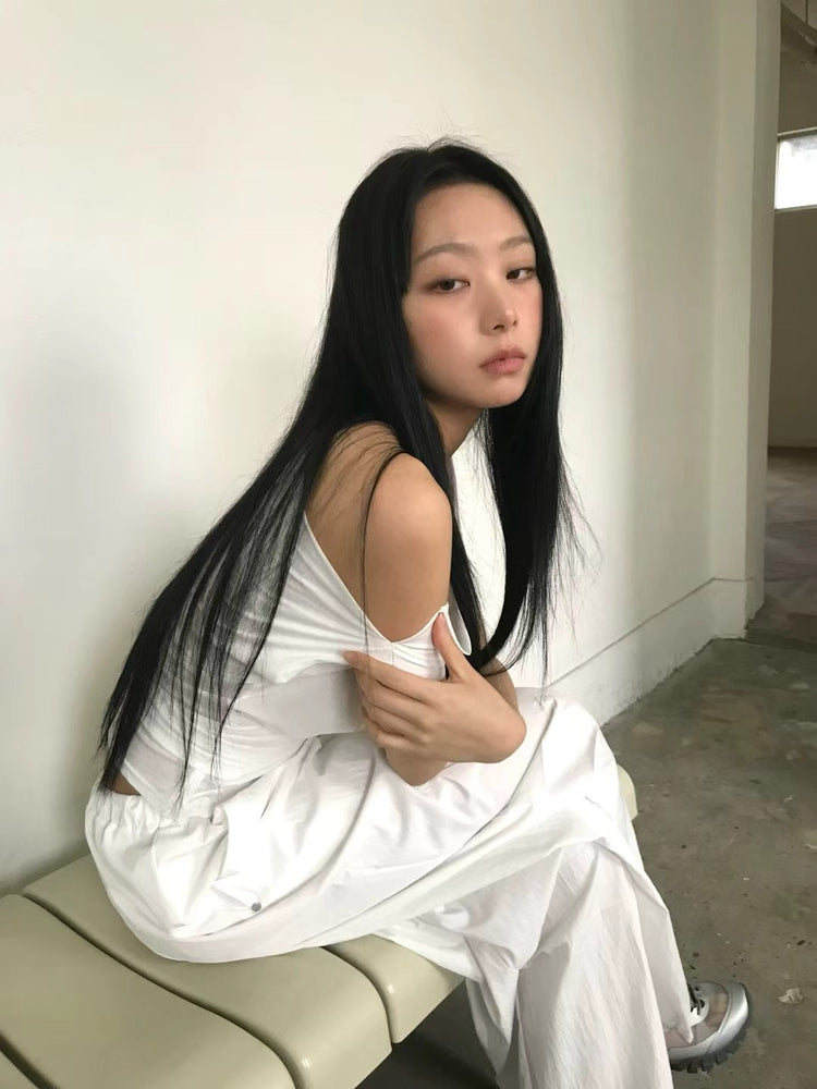 美肩綁帶修腰細節上衣