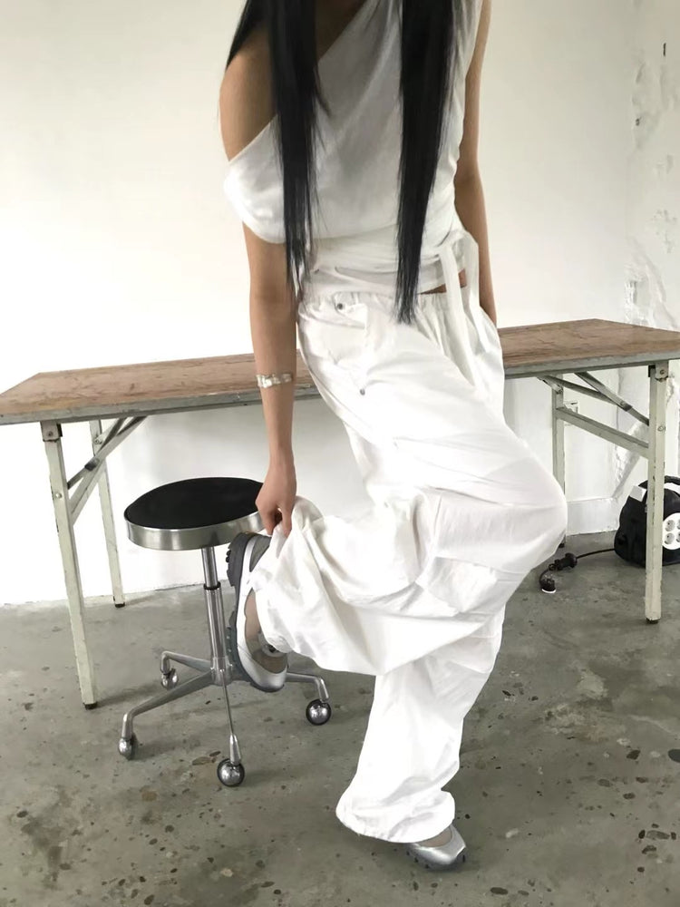 美肩綁帶修腰細節上衣