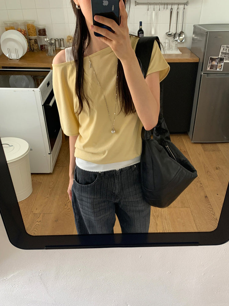 側露肩寬鬆上衣