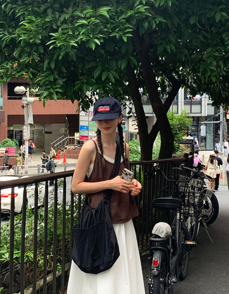 細肩帶壓褶寬鬆上衣