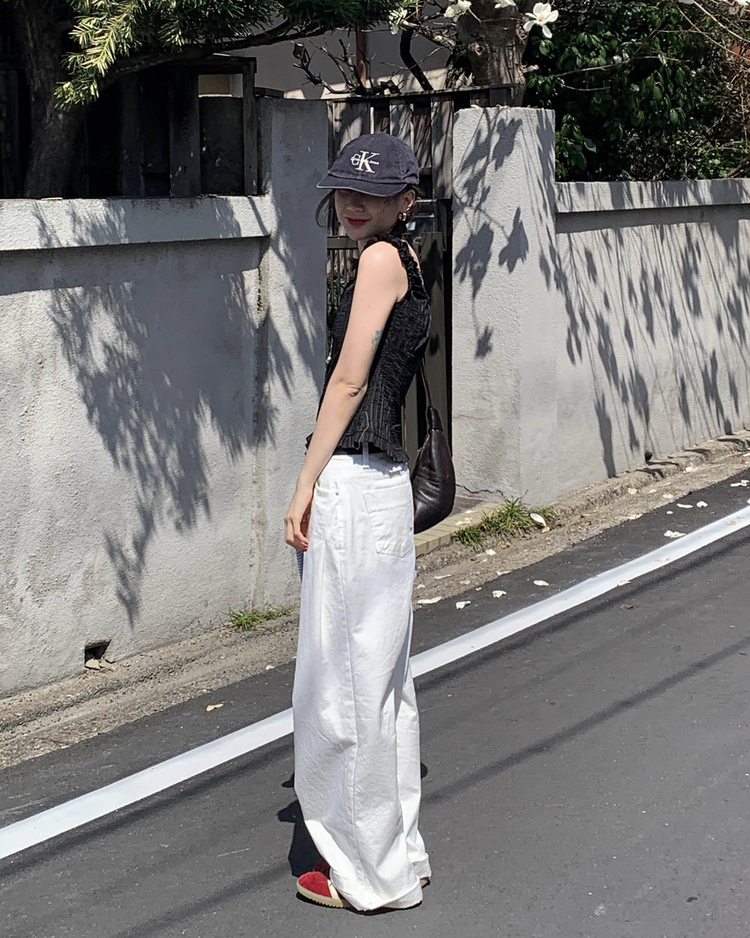 蕾絲細節修腰兩穿上衣