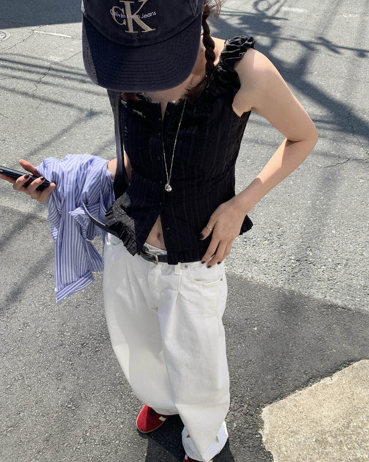 蕾絲細節修腰兩穿上衣
