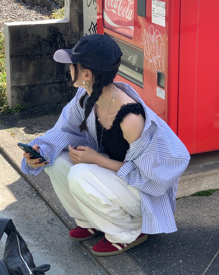 蕾絲細節修腰兩穿上衣