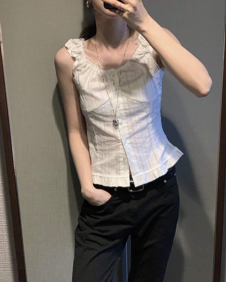 蕾絲細節修腰兩穿上衣