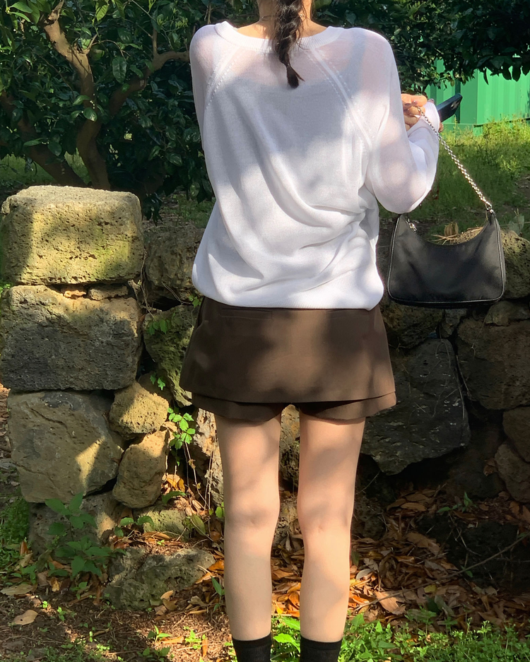 透膚V領寬鬆針織上衣