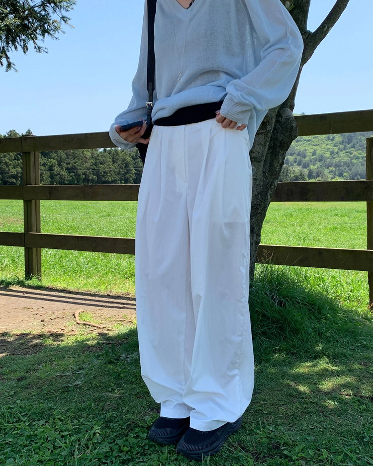 透膚V領寬鬆針織上衣