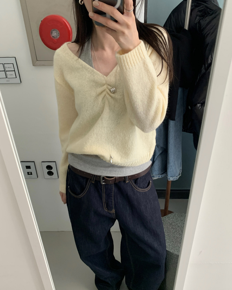 基礎掛脖V領上衣