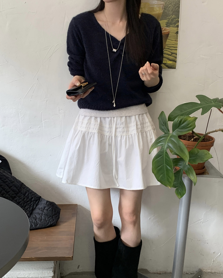 V領抓皺細節針織上衣