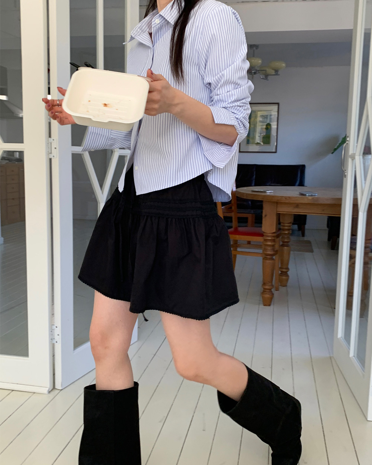 壓褶層次垂帶短裙