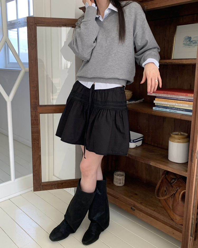 壓褶層次垂帶短裙