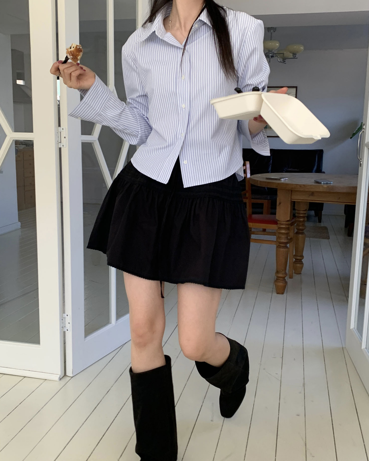 壓褶層次垂帶短裙
