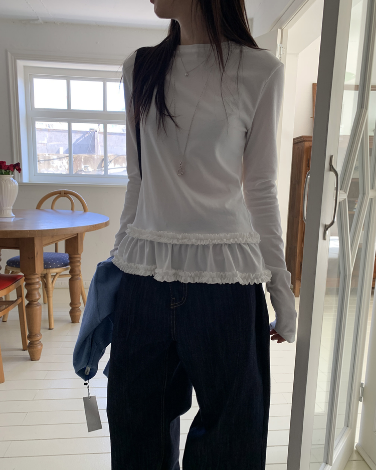 蛋糕邊下擺造型上衣
