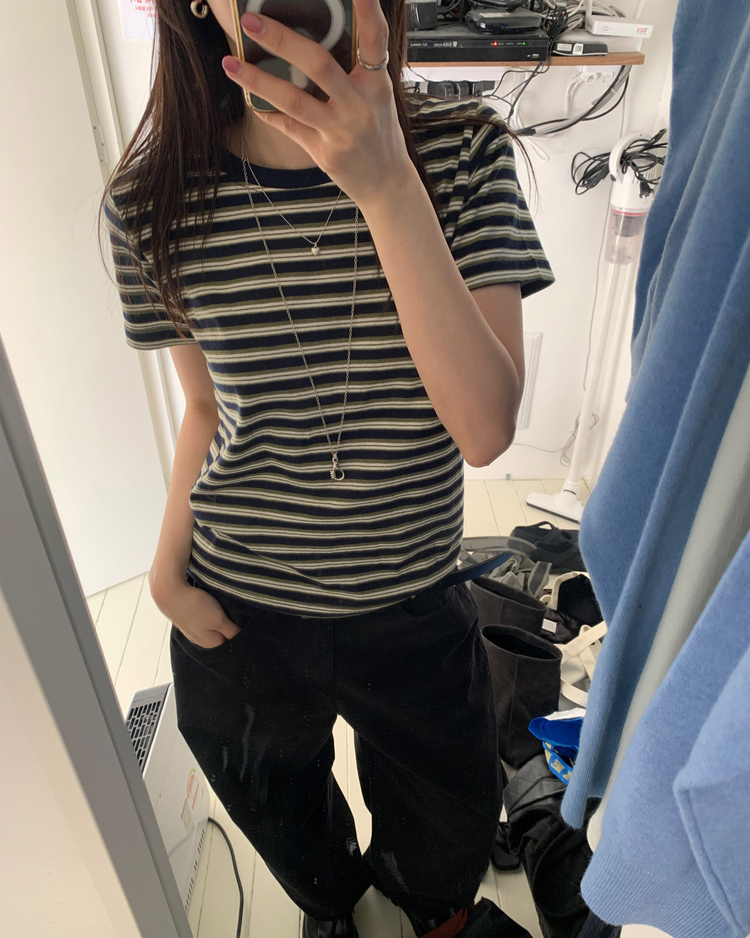 美色條紋休閒短袖T