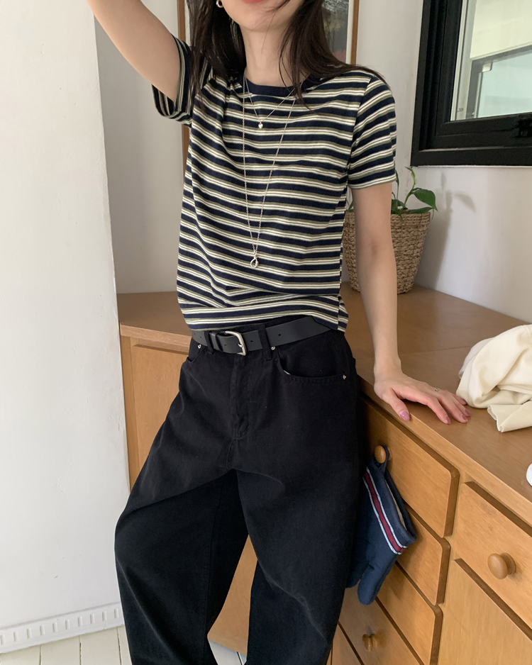 美色條紋休閒短袖T