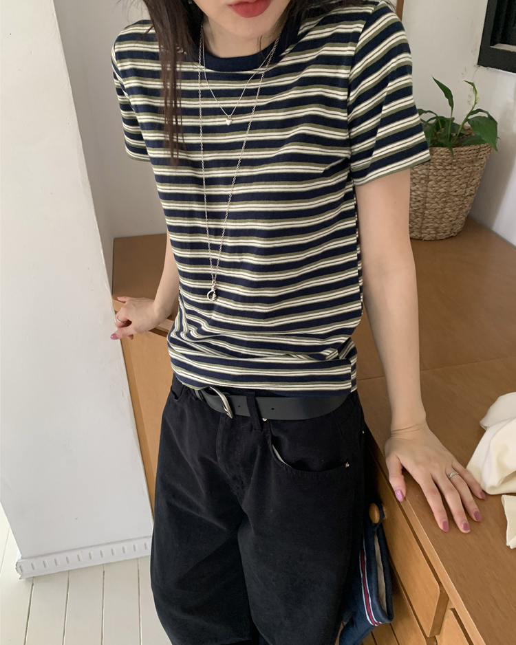 美色條紋休閒短袖T