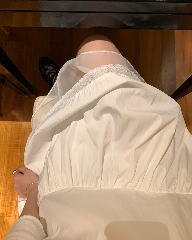 蕾絲邊壓線細節仙氣連身裙