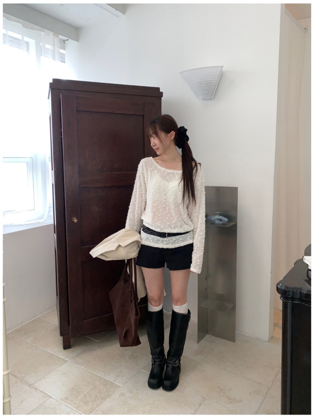 美肩透膚顆粒感細節上衣