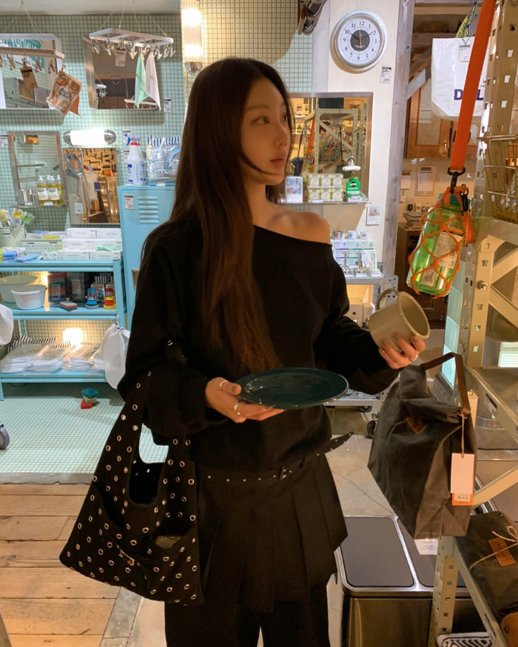 美肩不修邊細節衛衣
