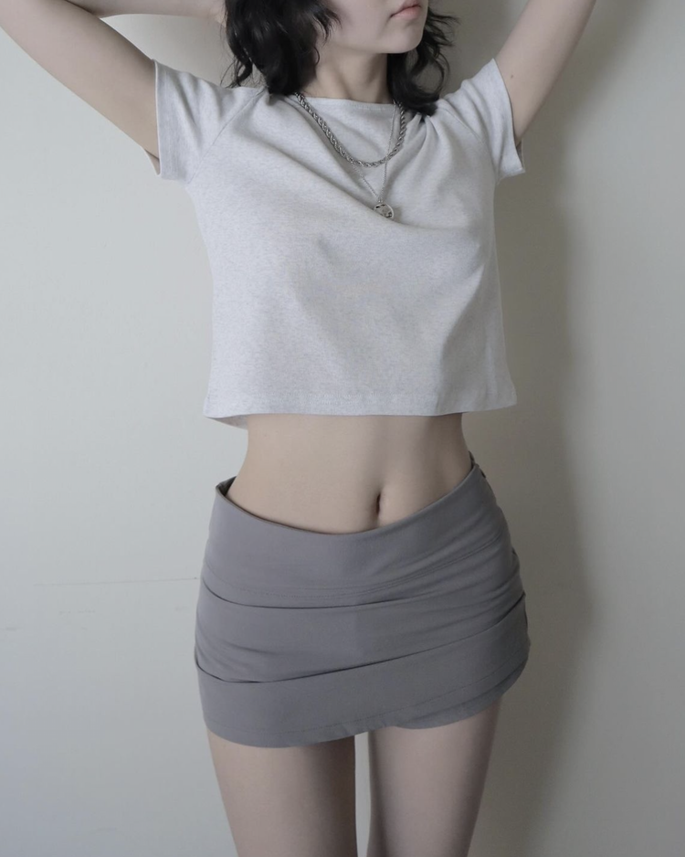 低腰彈性修身短裙褲