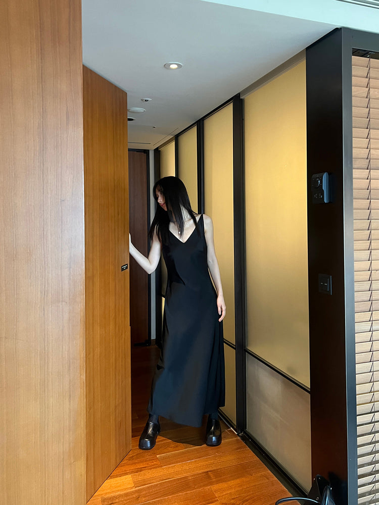 高質光澤感V領連身裙