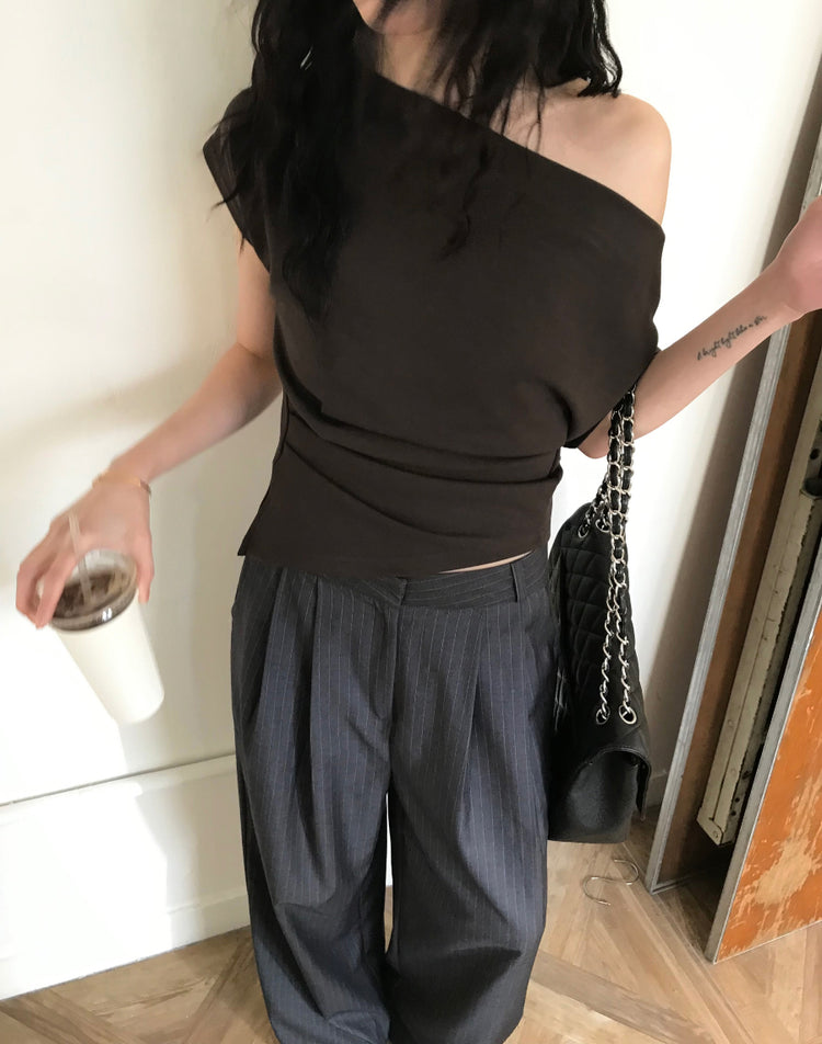 美肩抓皺細節不對稱上衣
