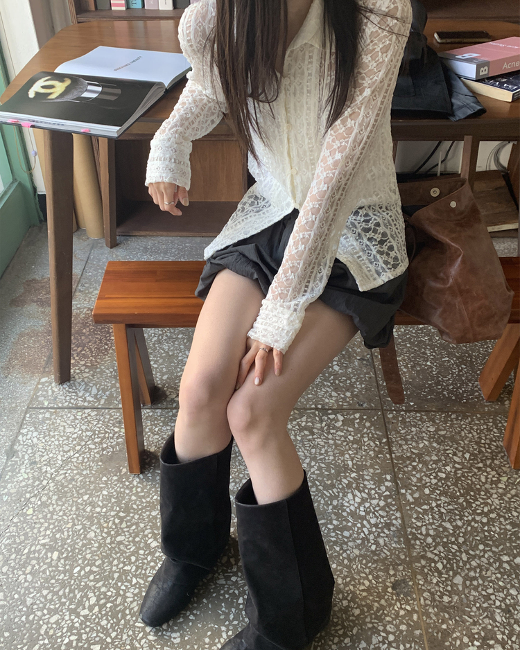 透膚蕾絲翻領修腰上衣