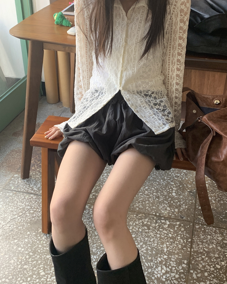 透膚蕾絲翻領修腰上衣