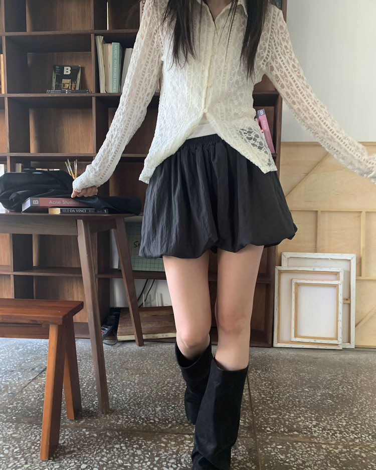 透膚蕾絲翻領修腰上衣