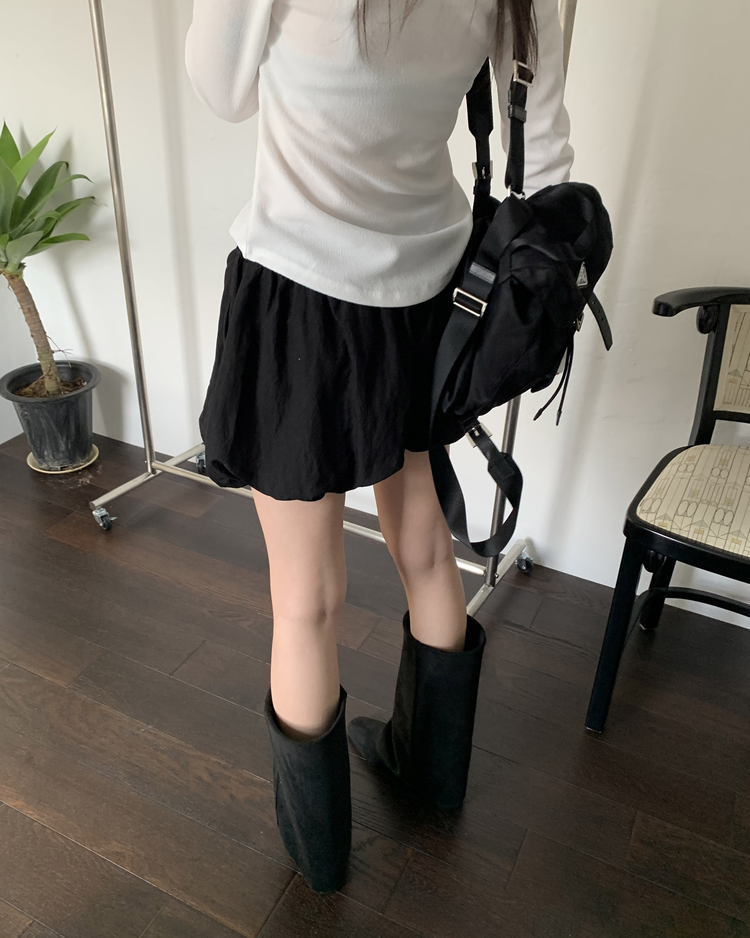 輕薄尼龍質感泡泡裙褲