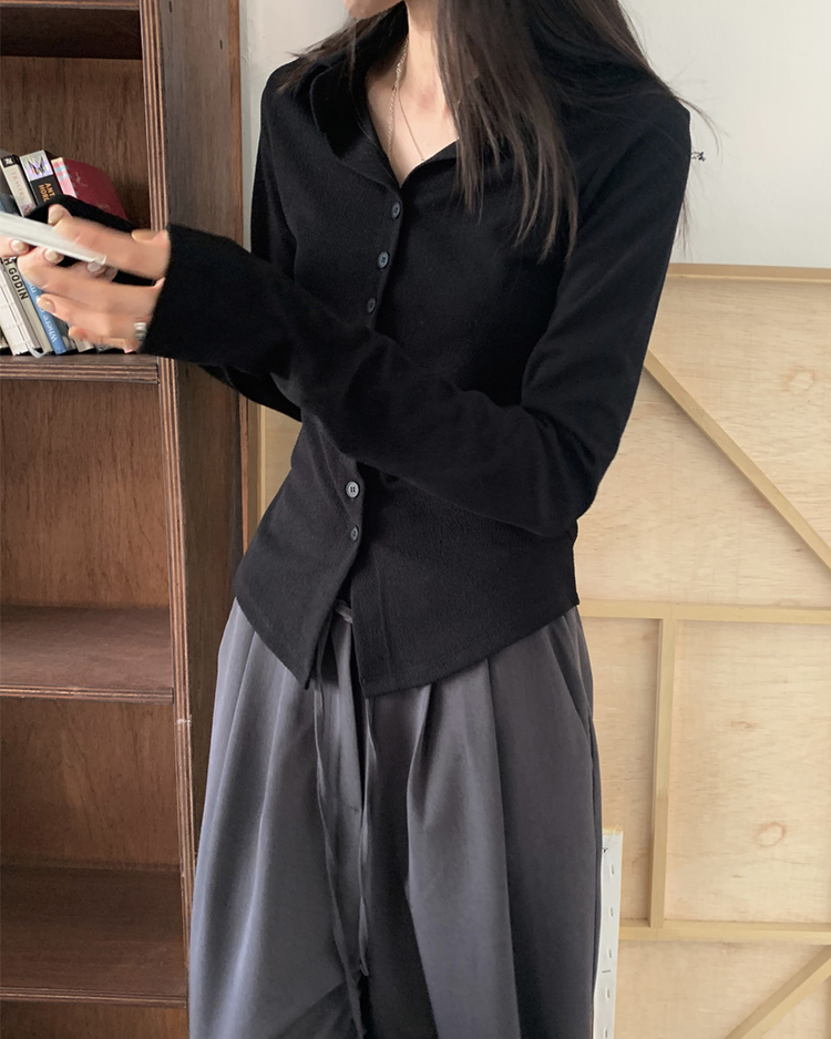 翻領弧下擺修腰排鈕上衣