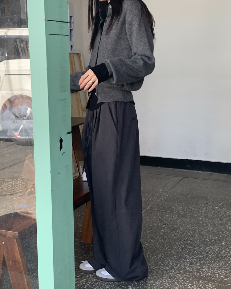 翻領弧下擺修腰排鈕上衣
