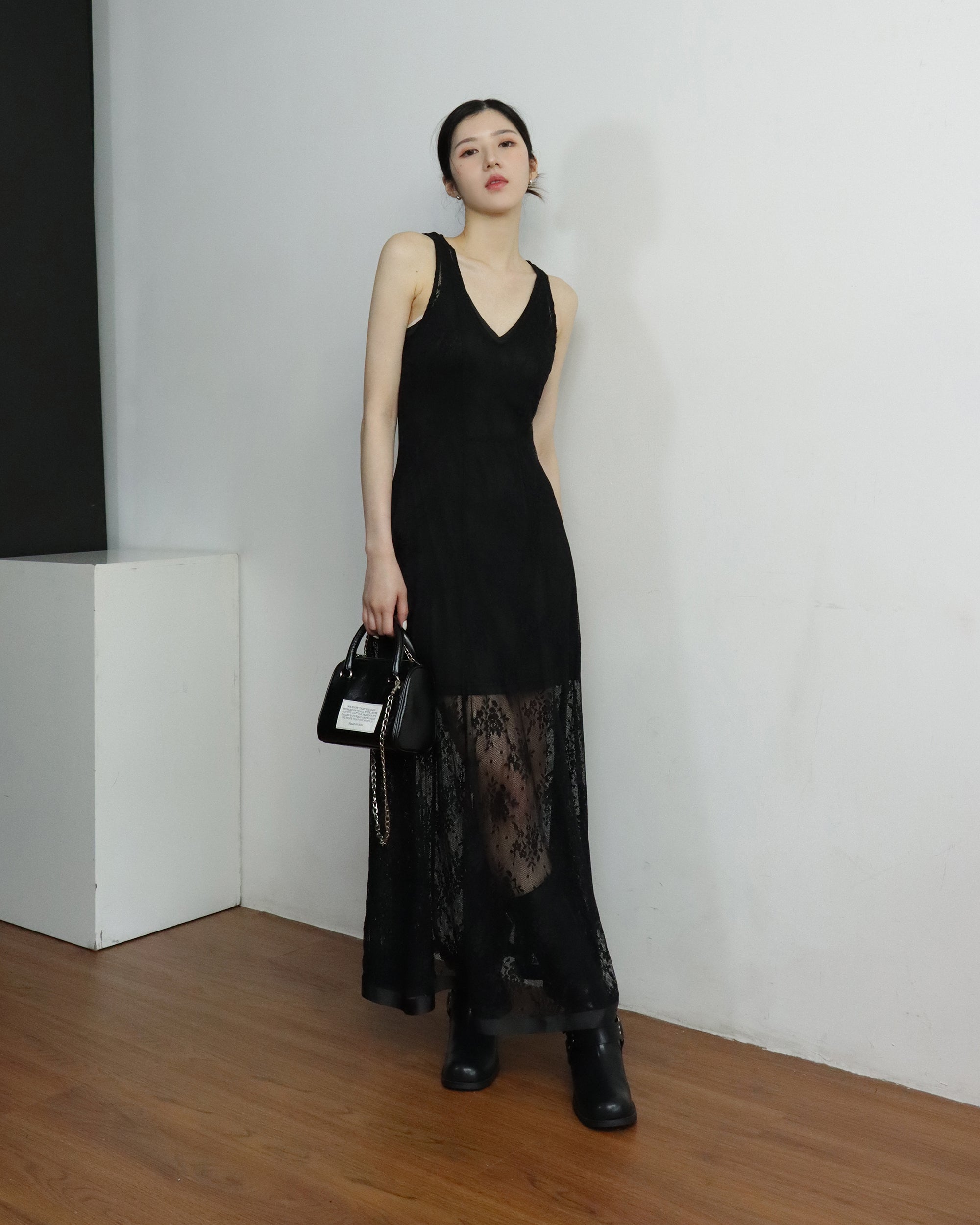 Vanisa Dress 柔軟V領雙色連身裙 - Black 黑色 (CB552 oversize)